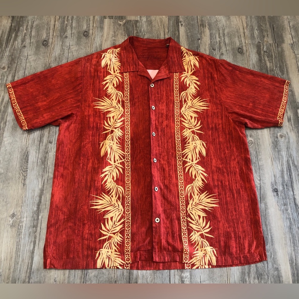 Tommy Bahama Red Silk Hawaiian Camp Shirt XL Palm Leaf Aloha Button Front